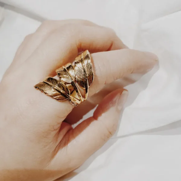 Lotta Djossou Bague 3 Plumes Dorée Discount