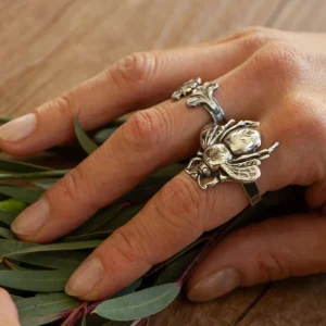 Lotta Djossou Bague Bee Online