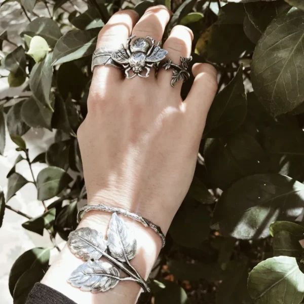 Lotta Djossou Bague Bee Online