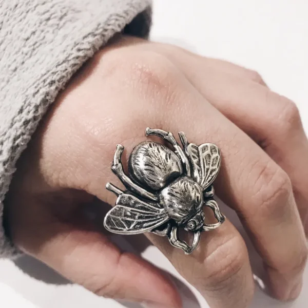 Lotta Djossou Bague Bee Online