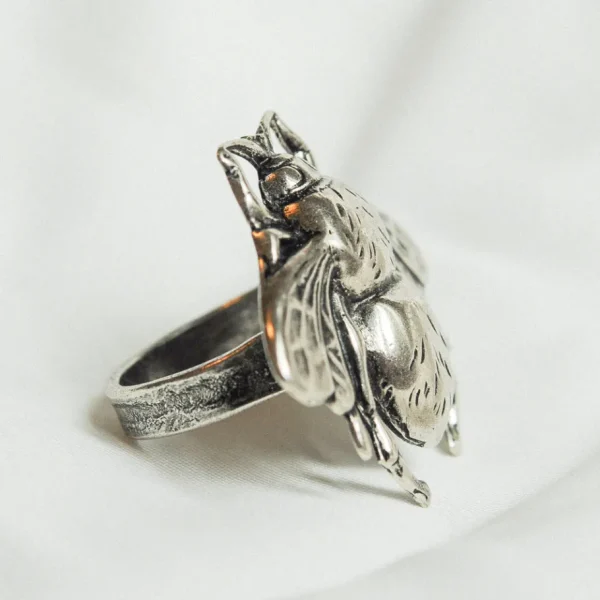 Lotta Djossou Bague Bee Online