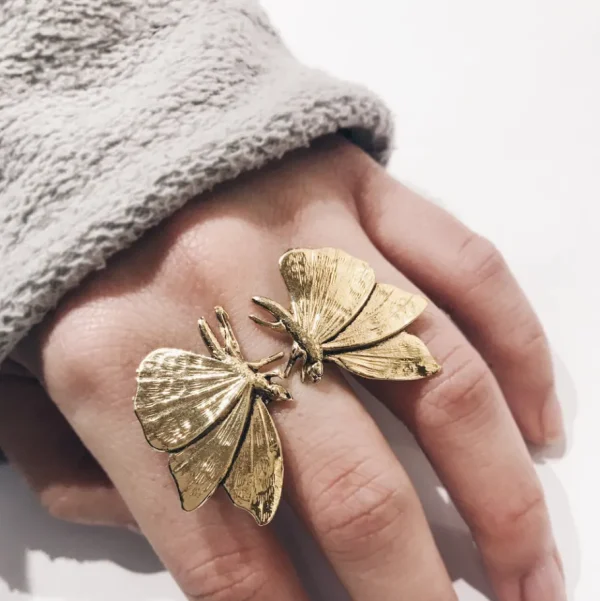 Lotta Djossou Bague Double Petit Papillon Dorée Clearance