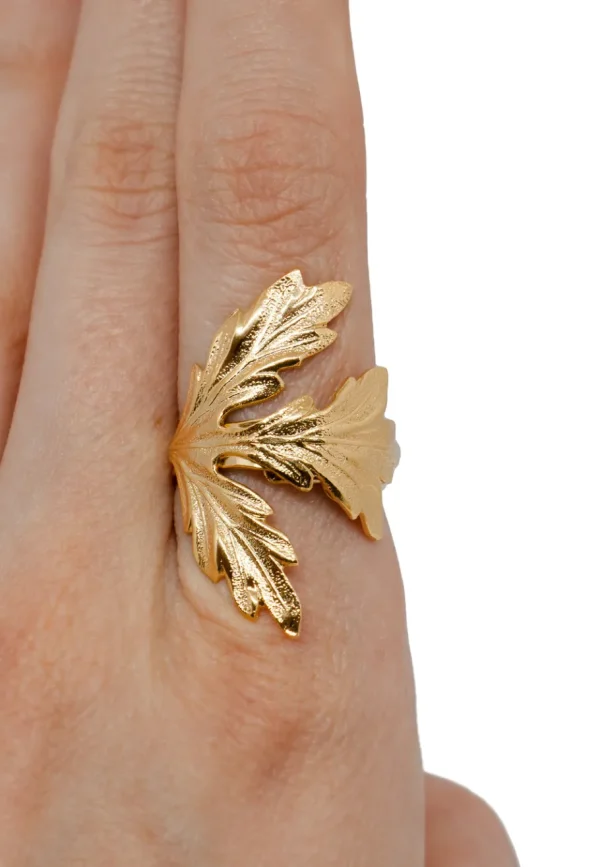 Lotta Djossou Bague Feuille d'Erable Dorée Best