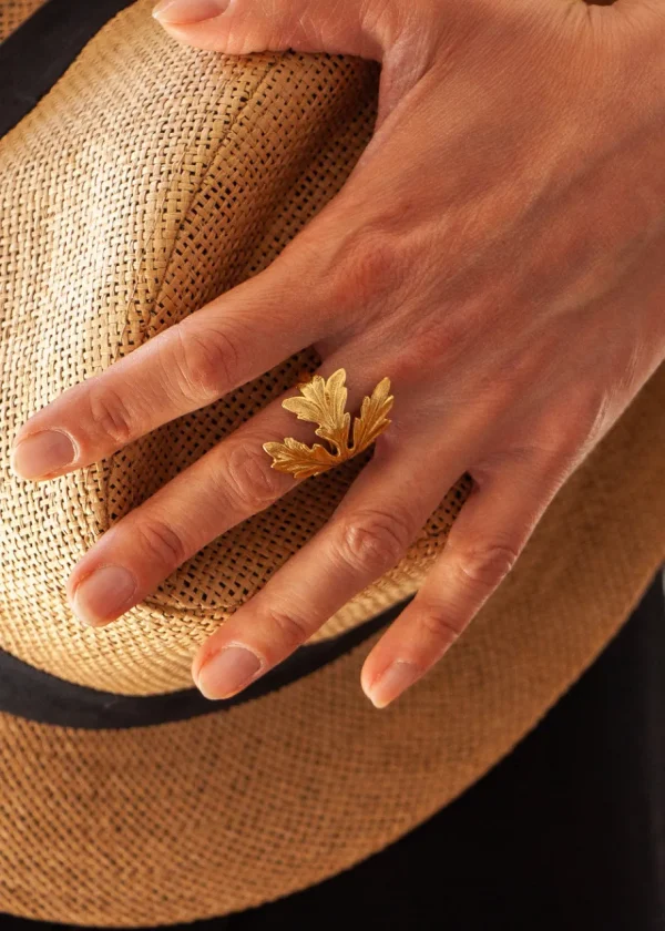 Lotta Djossou Bague Feuille d'Erable Dorée Best