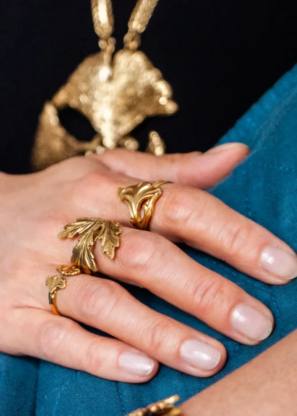 Lotta Djossou Bague Feuille d'Erable Dorée Best
