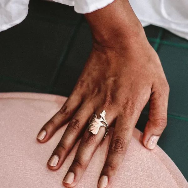 Lotta Djossou Bague Ginkgo Dorée Hot