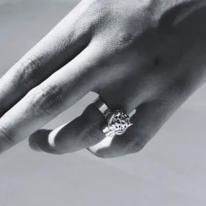 Lotta Djossou Bague Mini Panthère Hot