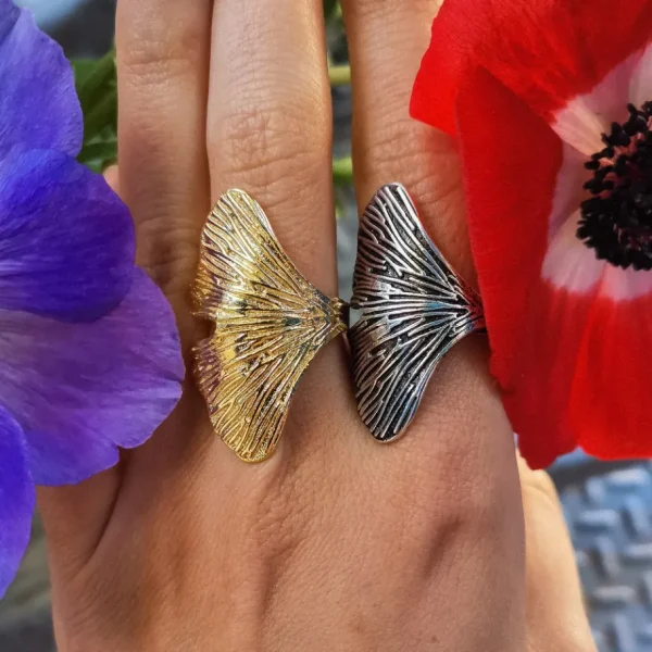 Lotta Djossou Bague Petite Feuille de Ginkgo Outlet