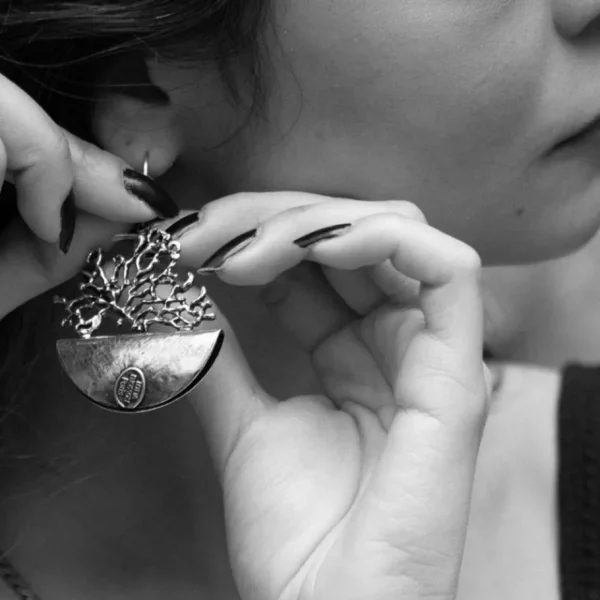 Lotta Djossou Boucles d'Oreilles Corail Lune Dorées Hot