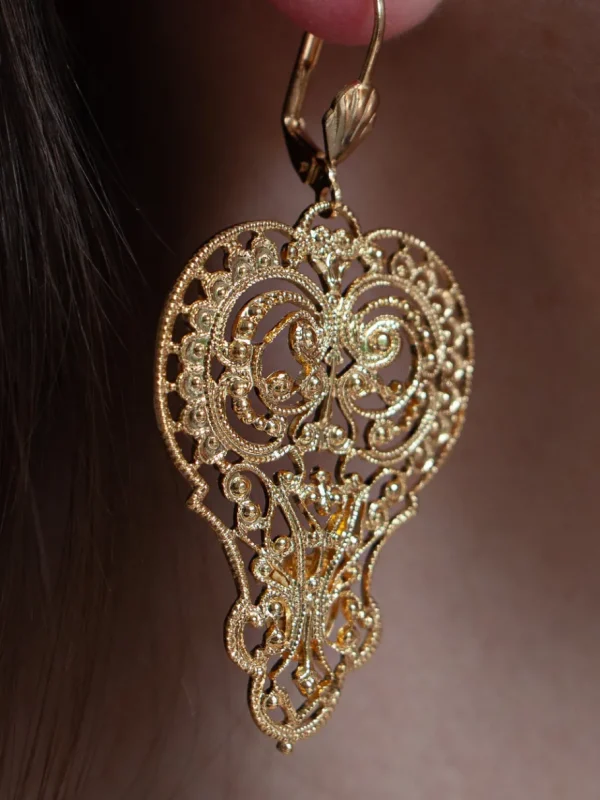 Lotta Djossou Boucles d'oreilles Cœur Filigrane Dorées Fashion
