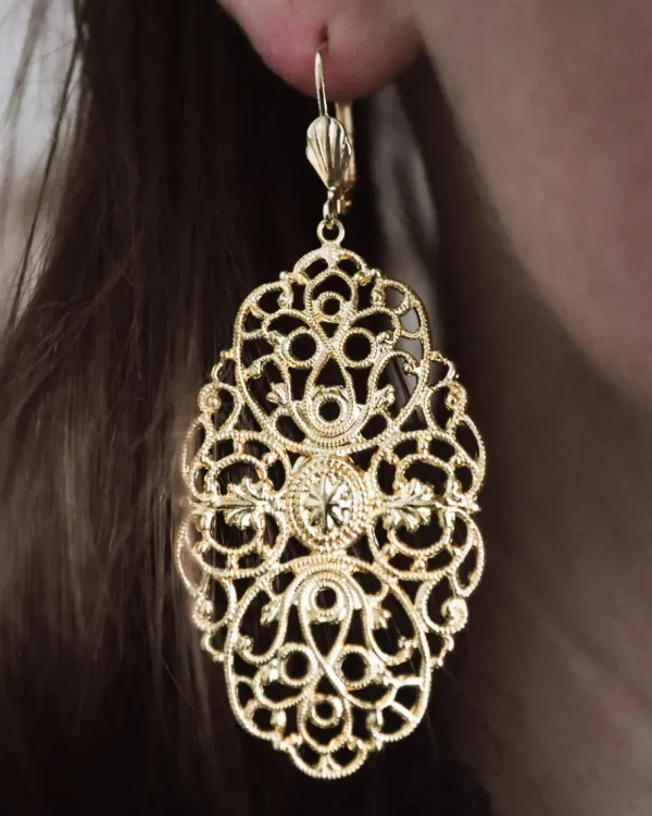 Lotta Djossou Boucles d'oreilles Dentelle New Dorées New