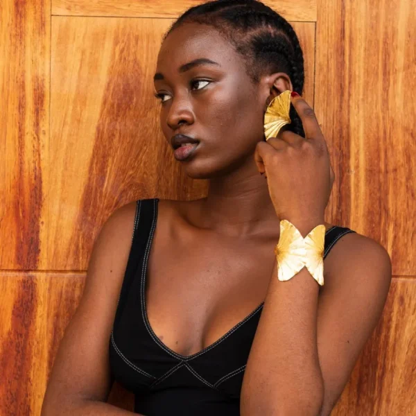 Lotta Djossou Boucles d'oreilles Feuille de Ginkgo Doré Sale