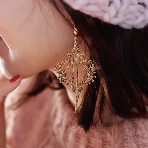 Lotta Djossou Boucles d'Oreilles Frame Filigrane Dorées Outlet