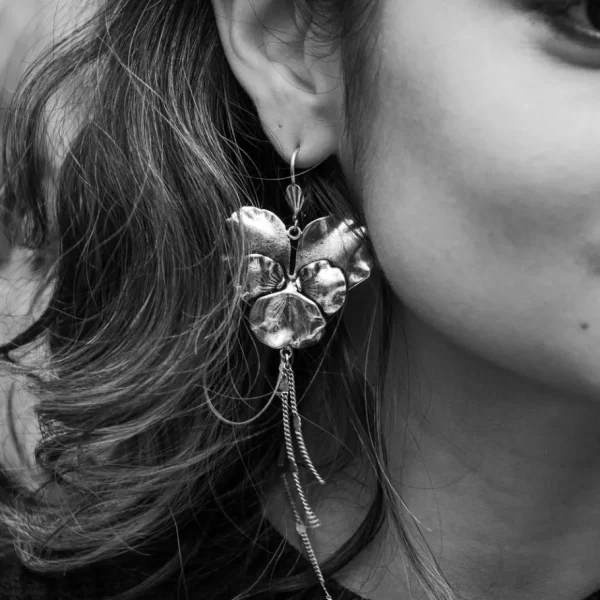 Lotta Djossou Boucles d'Oreilles Pensée Dorées Fashion
