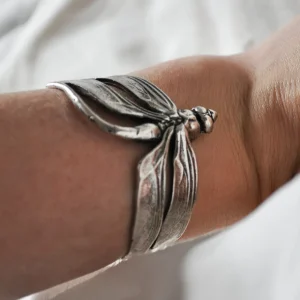 Lotta Djossou Bracelet Courbée Libellule Fashion