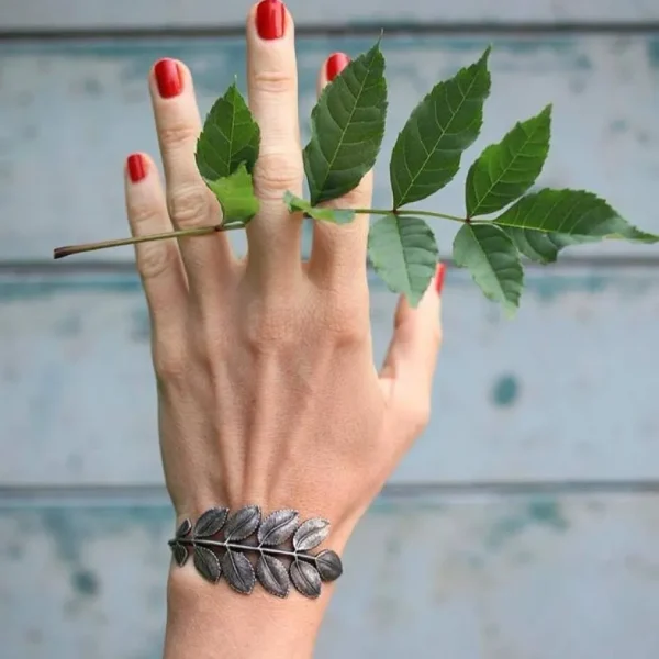 Lotta Djossou Bracelet Feuille d'Acacia Hot