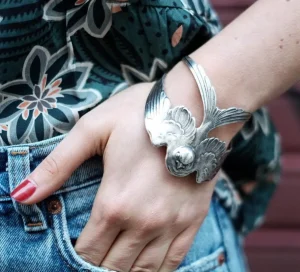 Lotta Djossou Bracelet Hirondelle New