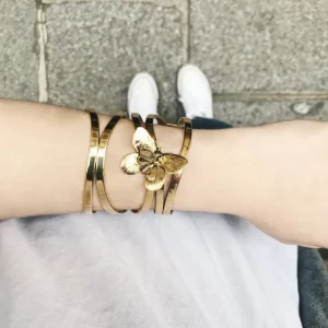 Lotta Djossou Bracelet Papillon Sur Fils Doré Clearance