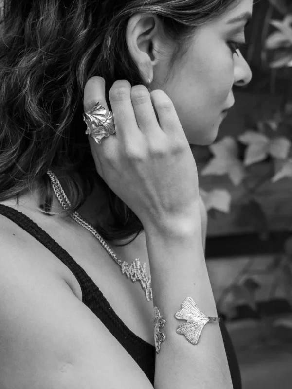 Lotta Djossou Bracelet Petite Feuille de Ginkgo Best