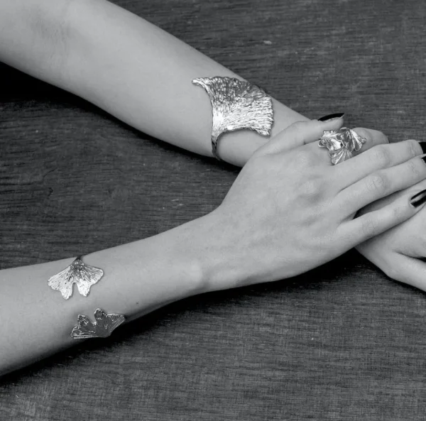 Lotta Djossou Bracelet Petite Feuille de Ginkgo Best