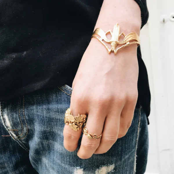 Lotta Djossou Bracelet Scarabée Ailée Doré Online