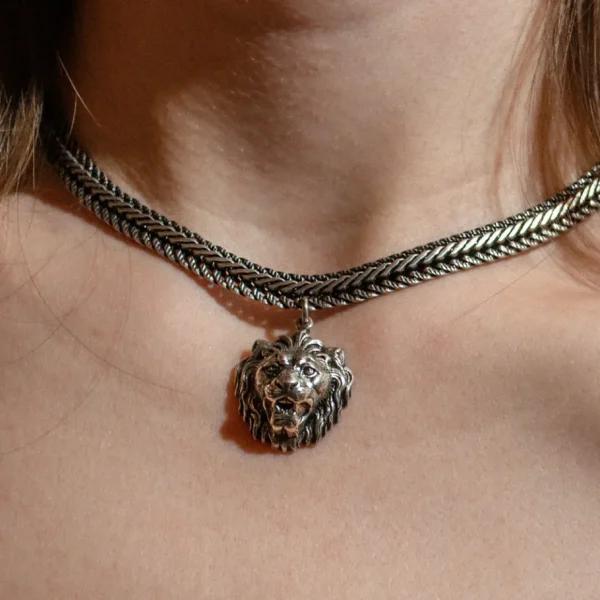 Lotta Djossou Choker Lion Outlet