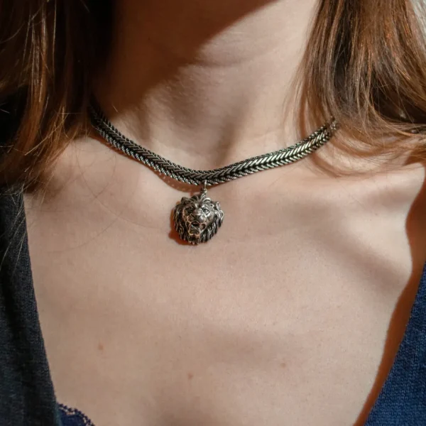 Lotta Djossou Choker Lion Outlet
