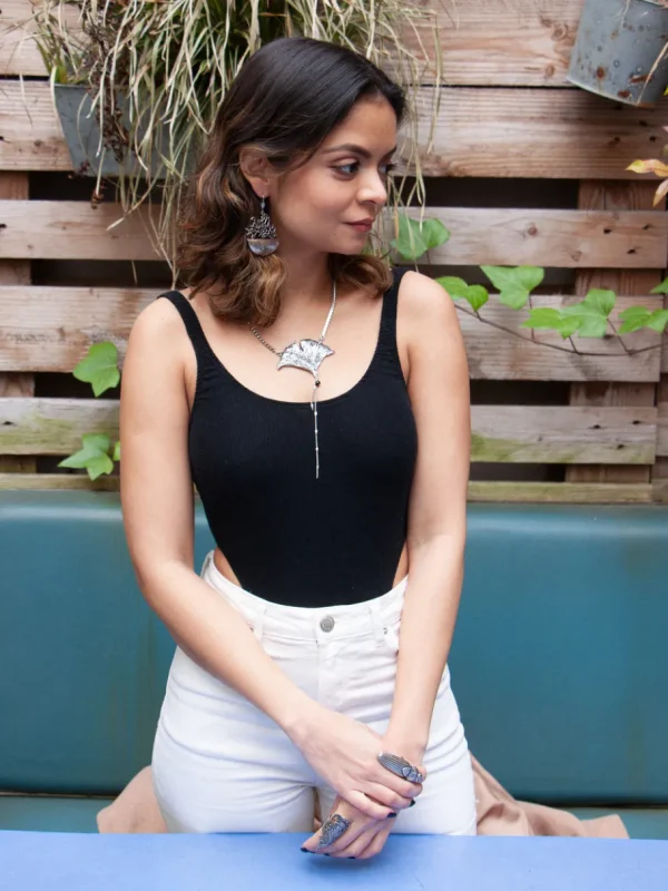 Lotta Djossou Collier Feuille de Ginkgo Online