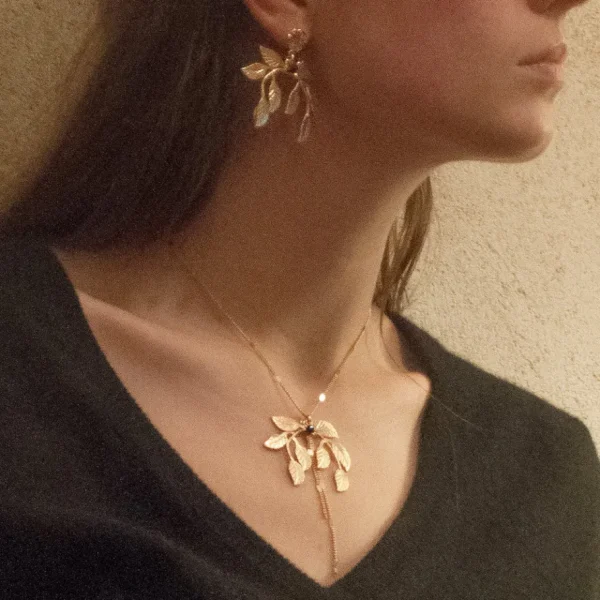 Lotta Djossou Collier Laurier Doré Sale