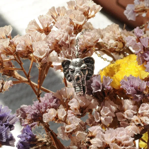 Lotta Djossou Collier Éléphant New