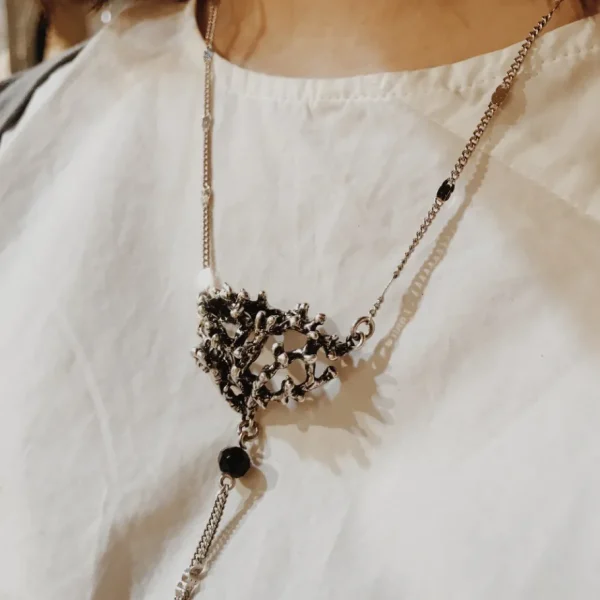 Lotta Djossou COLLIER OURSIN Hot