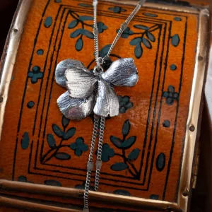 Lotta Djossou Collier Pansy Clearance