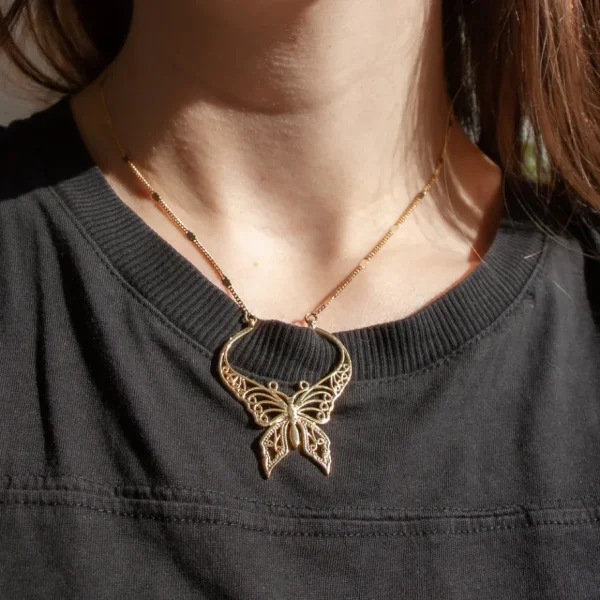 Lotta Djossou Collier Papillon Charme Sale