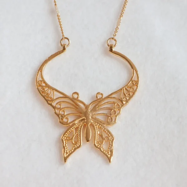 Lotta Djossou Collier Papillon Charme Doré Sale