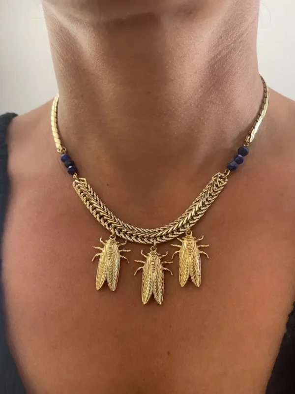 Lotta Djossou Collier Petite Cigale Cica doré et Lapis Clearance