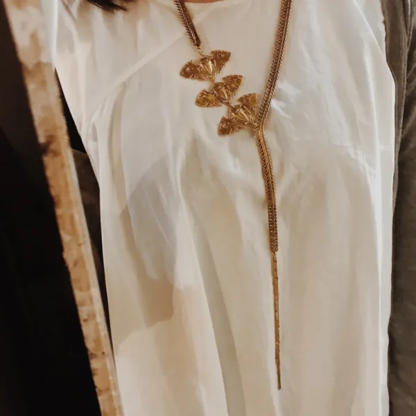 Lotta Djossou Collier Plastron Trois Scarabées Doré Online