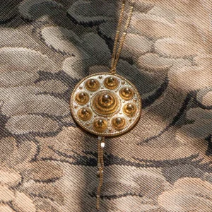 Lotta Djossou Collier Roma Doré Online