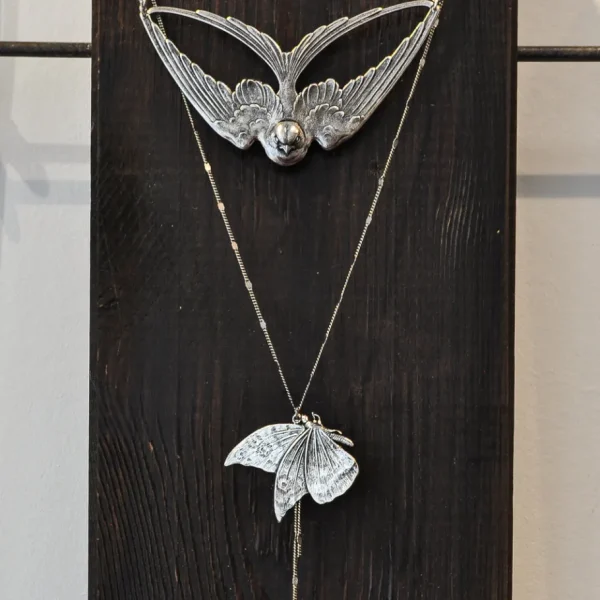 Lotta Djossou Sautoir Papillon Best